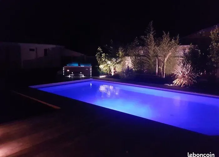 Feriehus Maison Les Bains - Jacuzzi Et Piscine