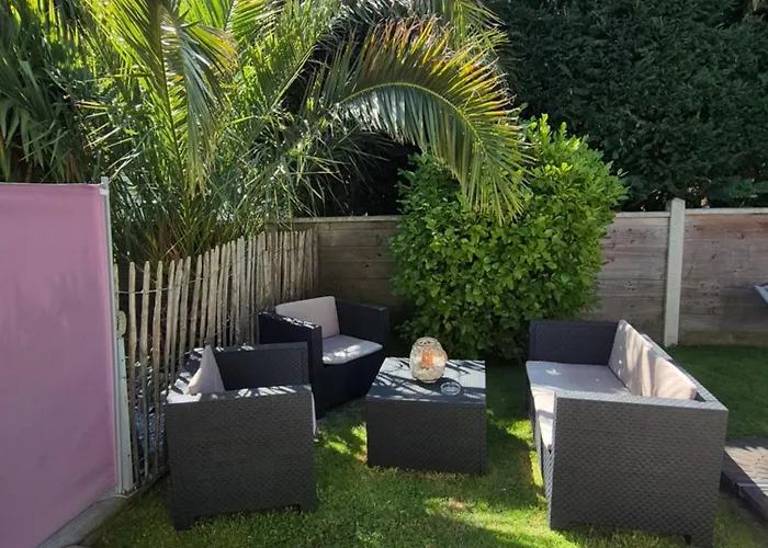 Maison Les Bains - Jacuzzi Et Piscine *