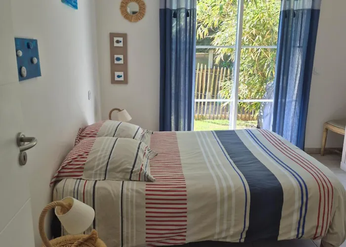 Maison Les Bains - Jacuzzi Et Piscine