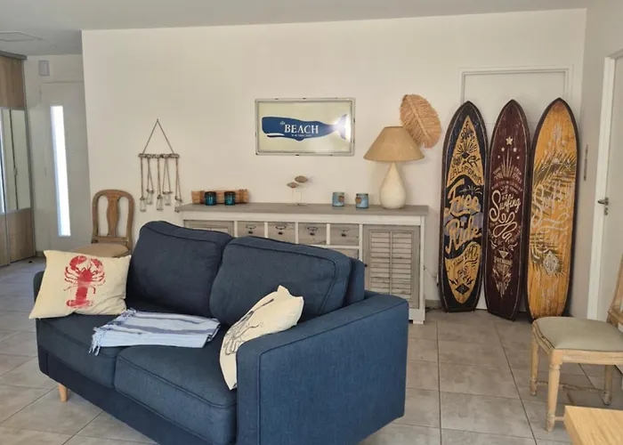 Maison Les Bains - Jacuzzi Et Piscine Feriehus *